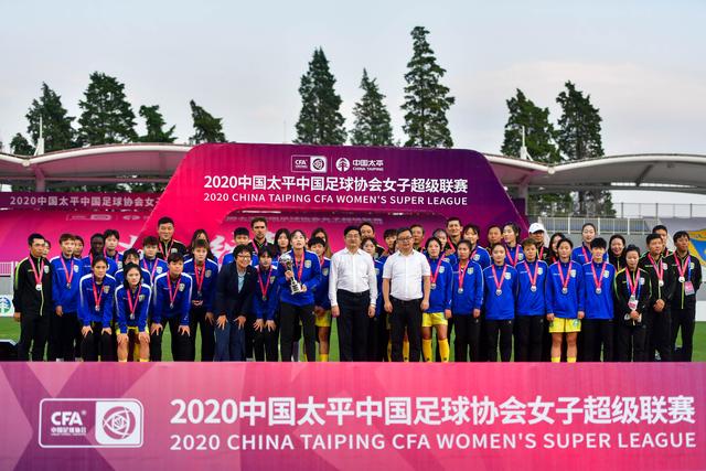 老鹰30分大逆转终结绿军9连胜 尼克斯大胜活塞