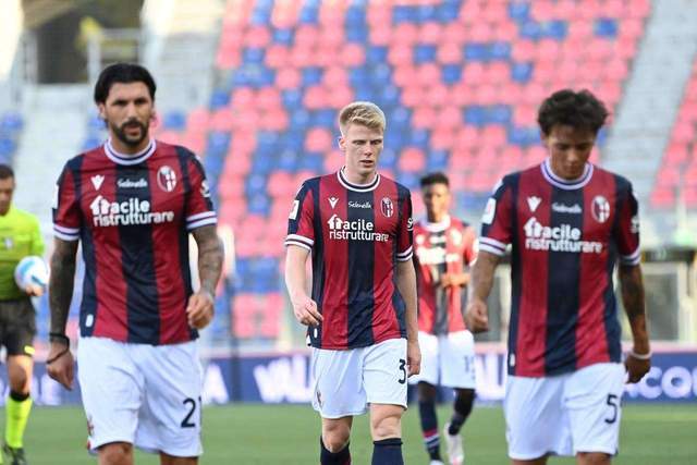 英超-B费点射凯塞多远射破门 曼联1-1切尔西